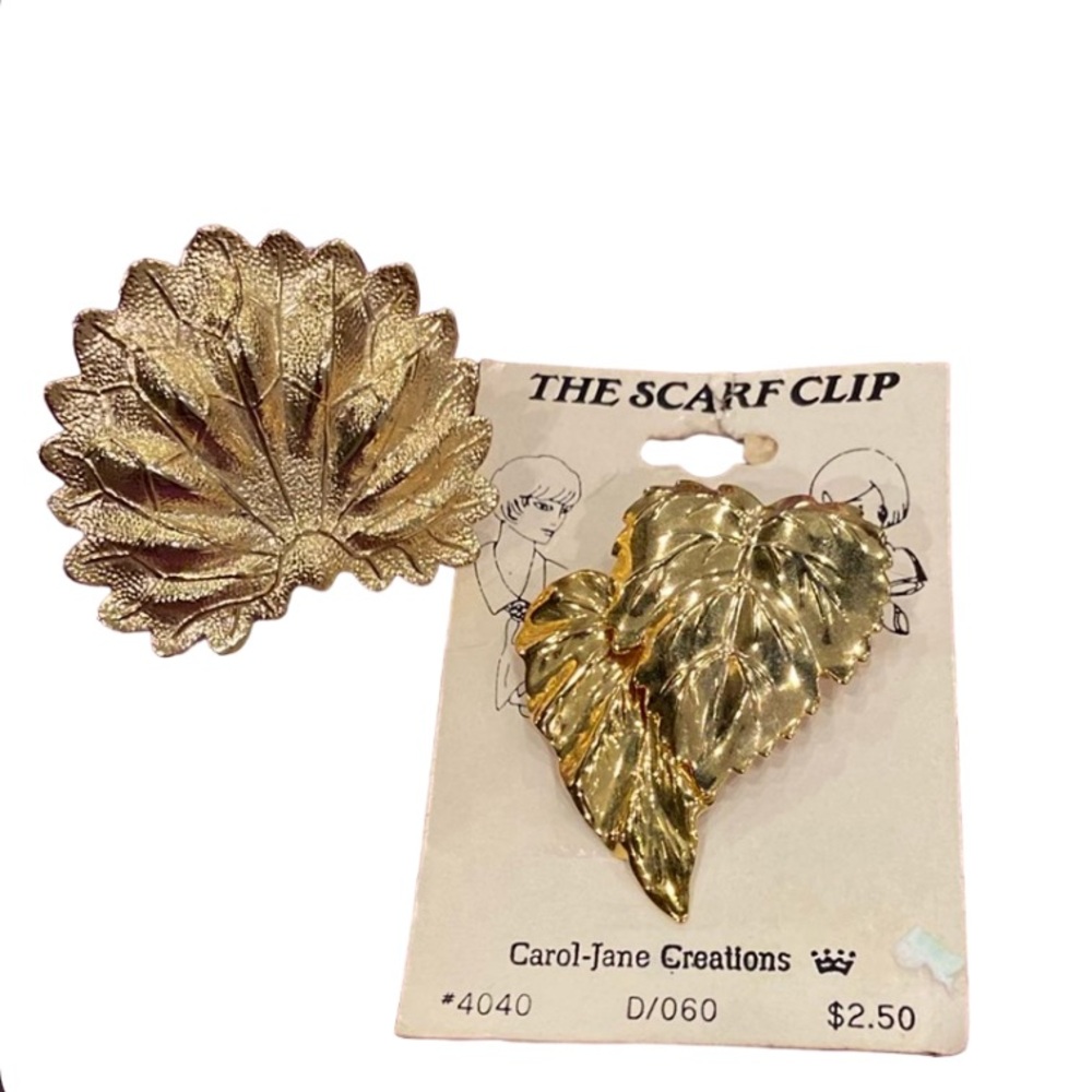 Gold Tone Leaf Scarf Clips Lot Of 2 Vintage NEW